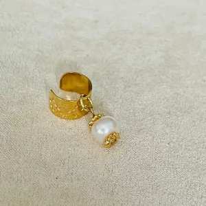 Baroque Pearl Ear Cuff