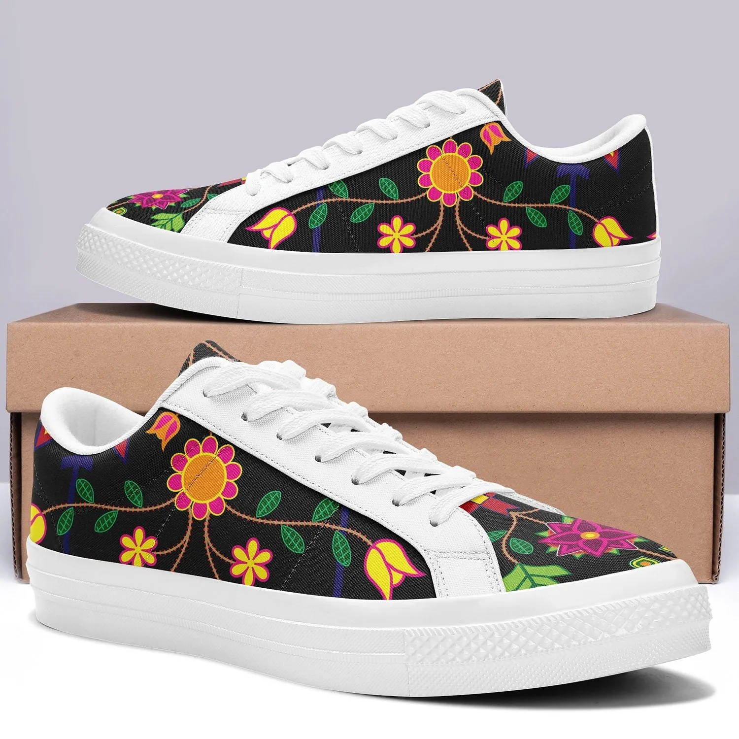 Floral Beadwork Aapisi Low Top Canvas Shoes White Sole