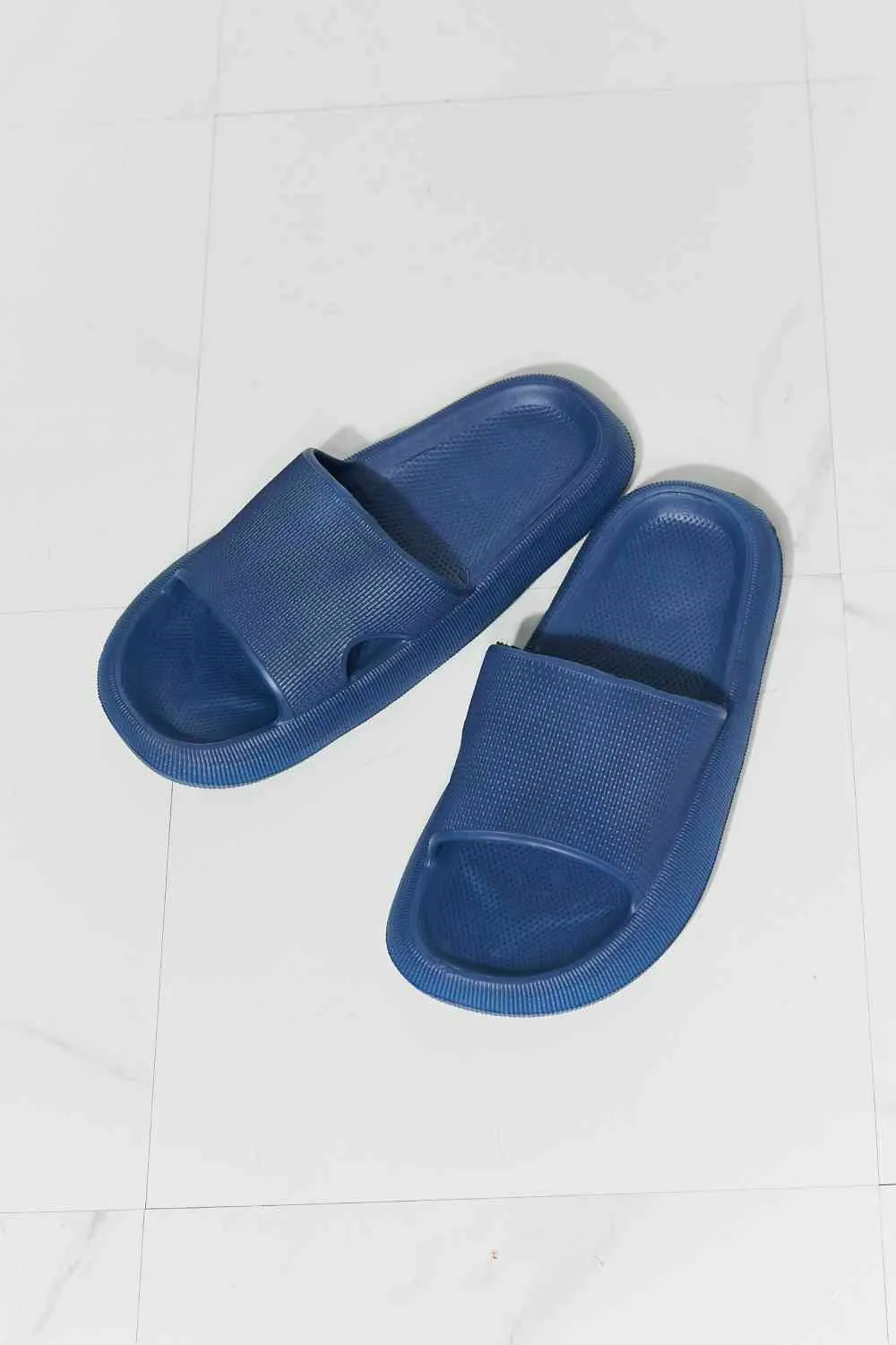 MMShoes Arms Around Me Open Toe Slide in Navy