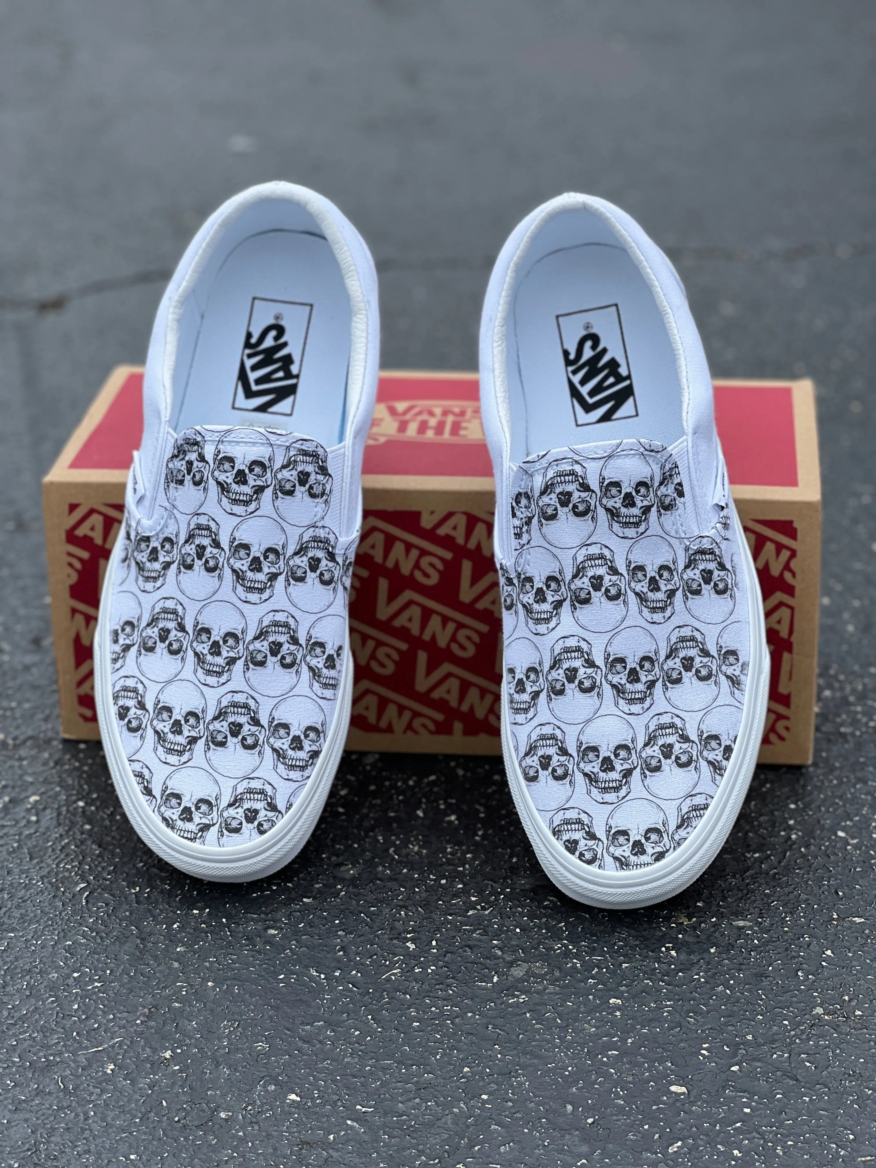 Skull Pattern White Slip On Vans