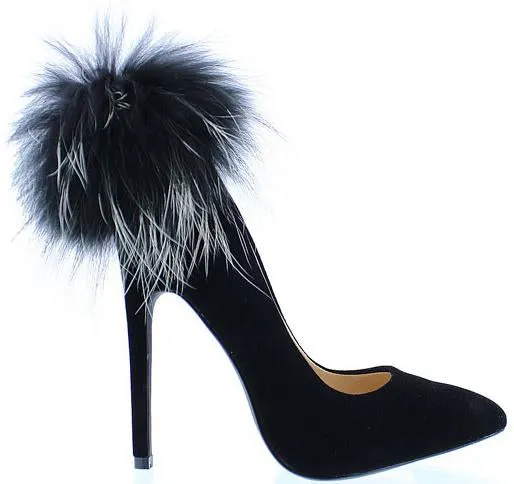 STRIKING FUR POM BLACK PUMP