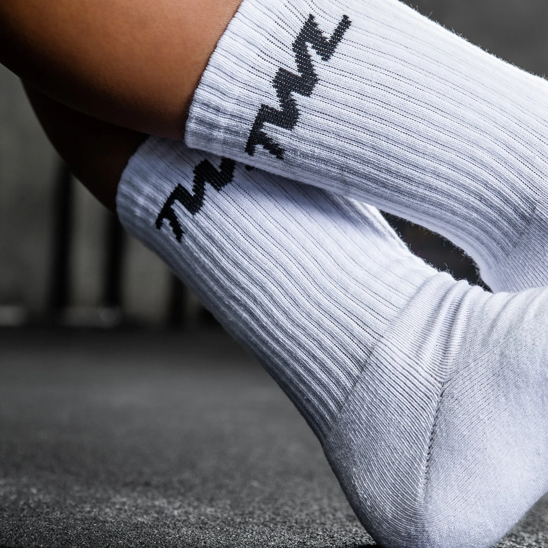 TWL - GLIDE SOCKS - WHITE