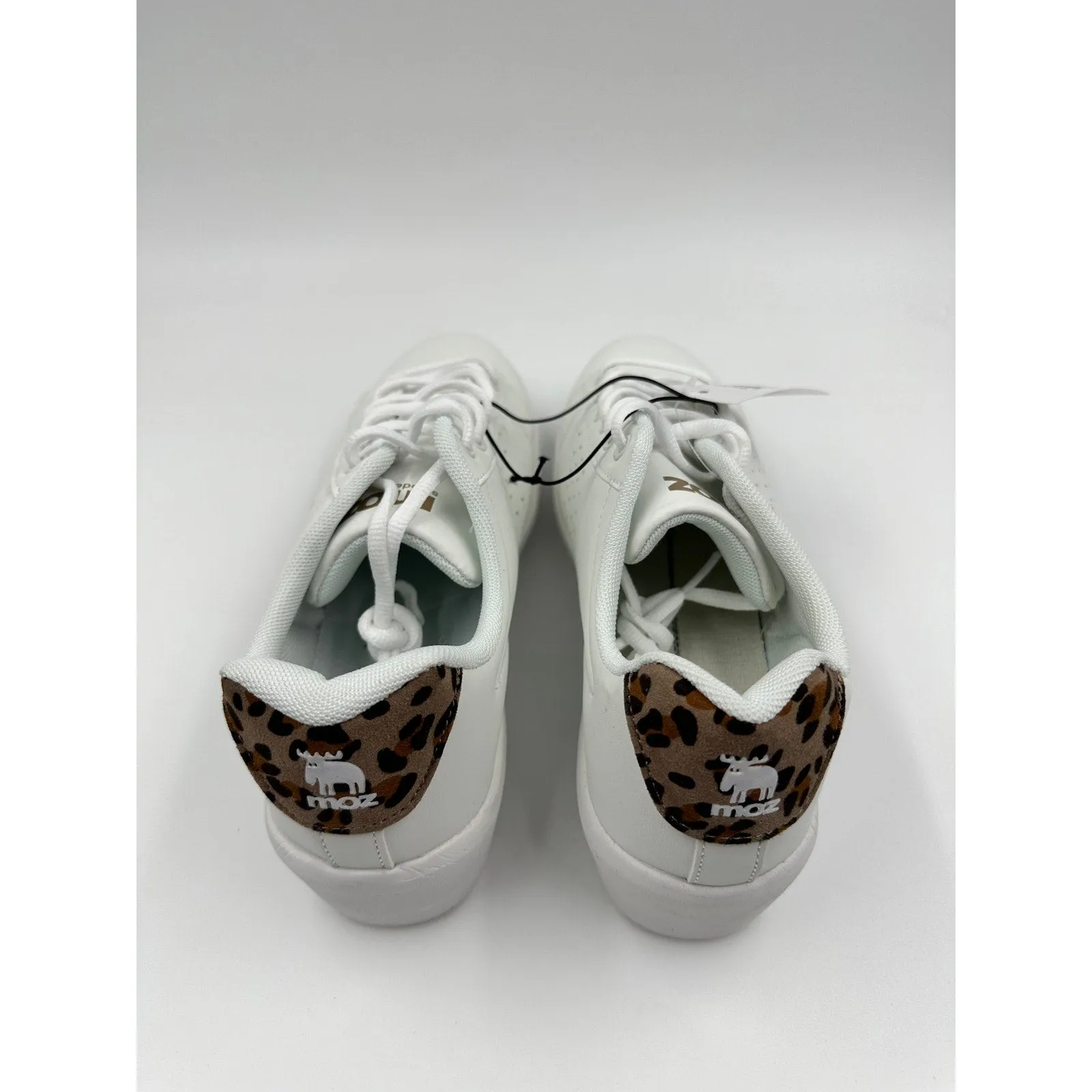 Women's Size 9, All White Low Top MOZ Fashion Sneakers